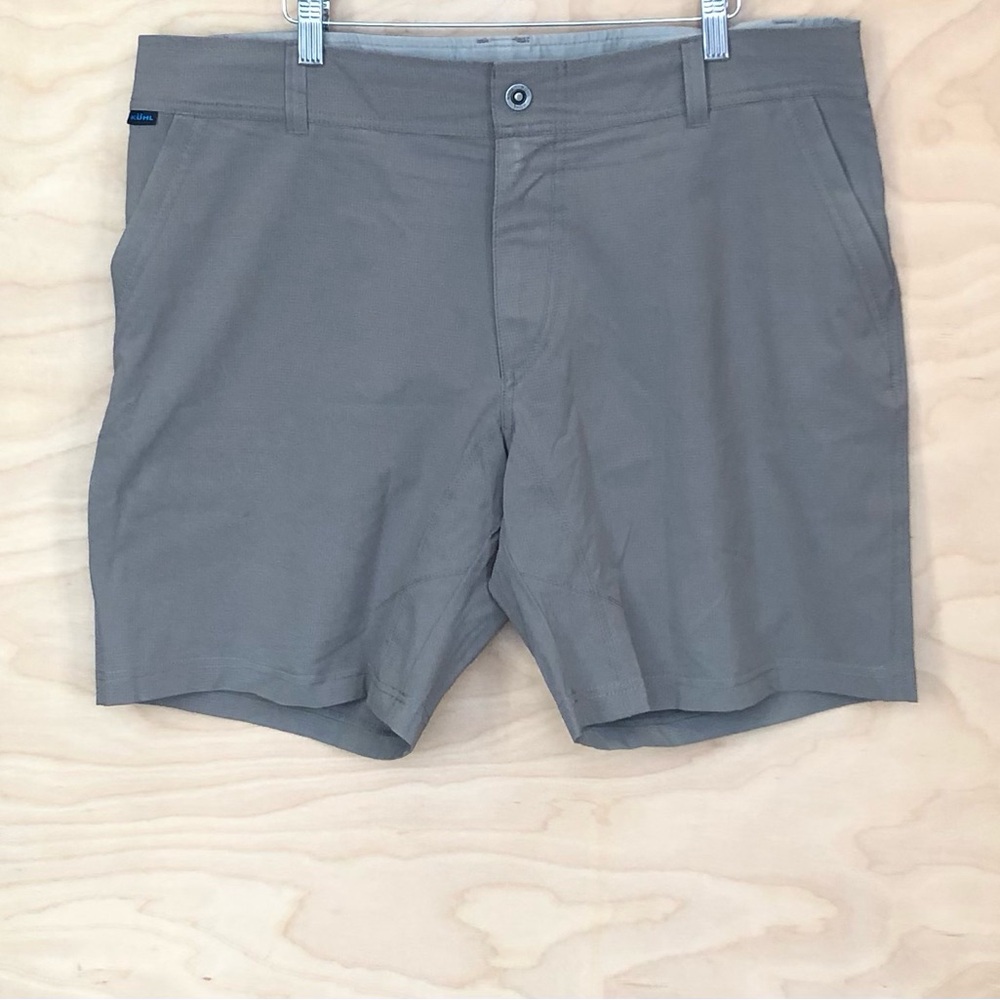 KUHL Outdoor Cargo Shorts Olive Green Mens  Sz 38.